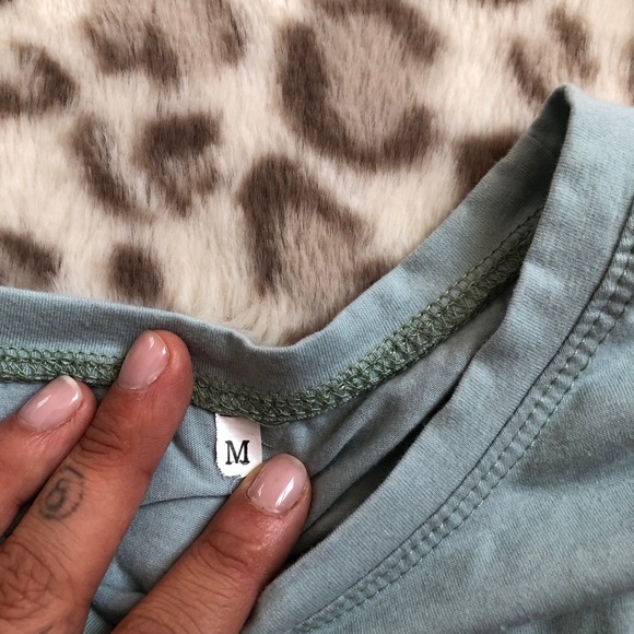 Blue Cropped T-shirt - Picture 3 of 3